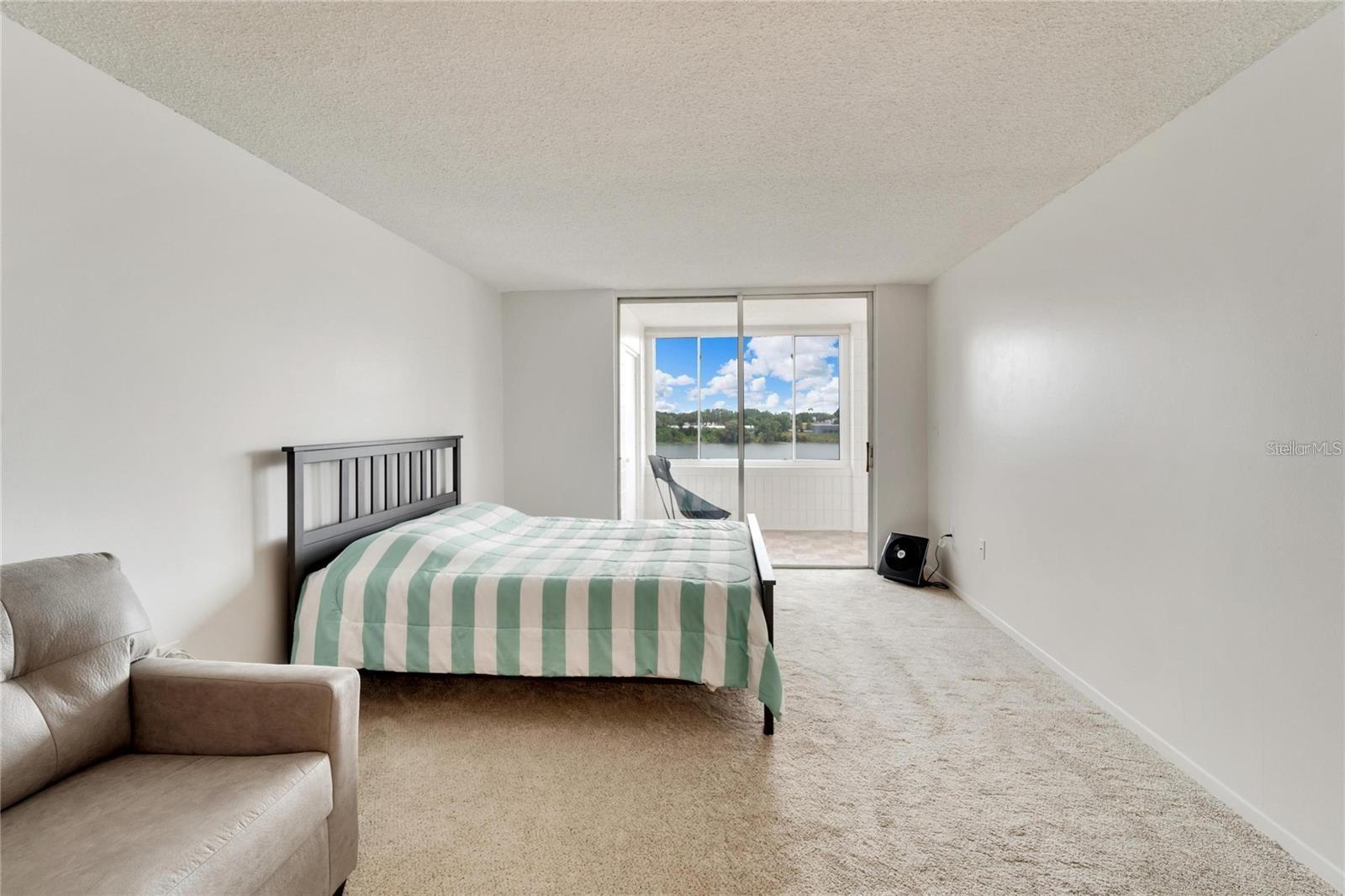 SPRING LAKE TOWERS - Residential