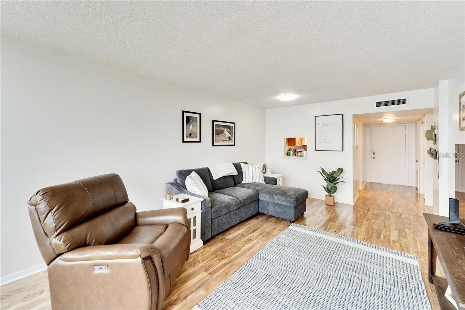 SPRING LAKE TOWERS - Residential