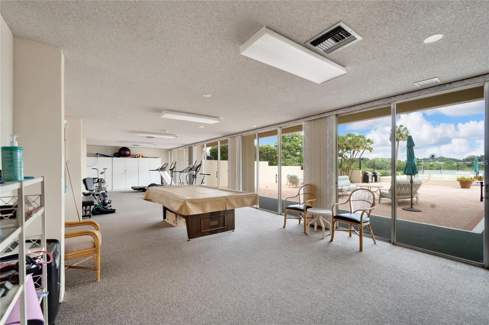 SPRING LAKE TOWERS - Residential