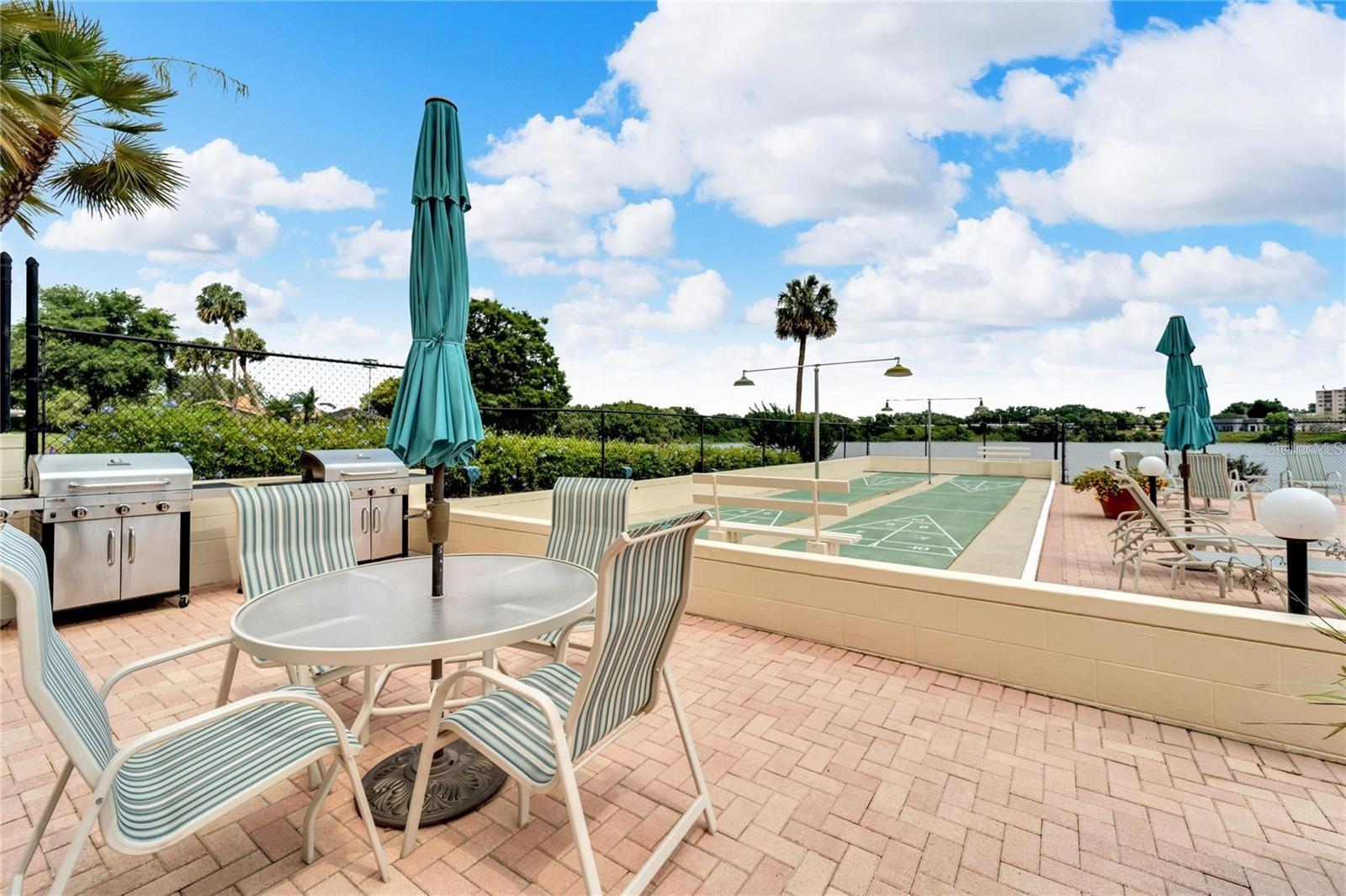 SPRING LAKE TOWERS - Residential