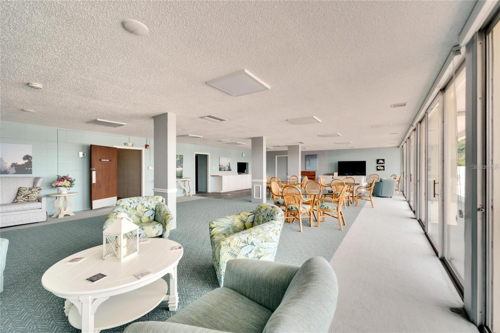 SPRING LAKE TOWERS - Residential