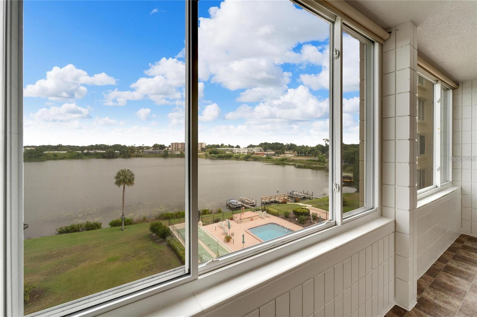 SPRING LAKE TOWERS - Residential