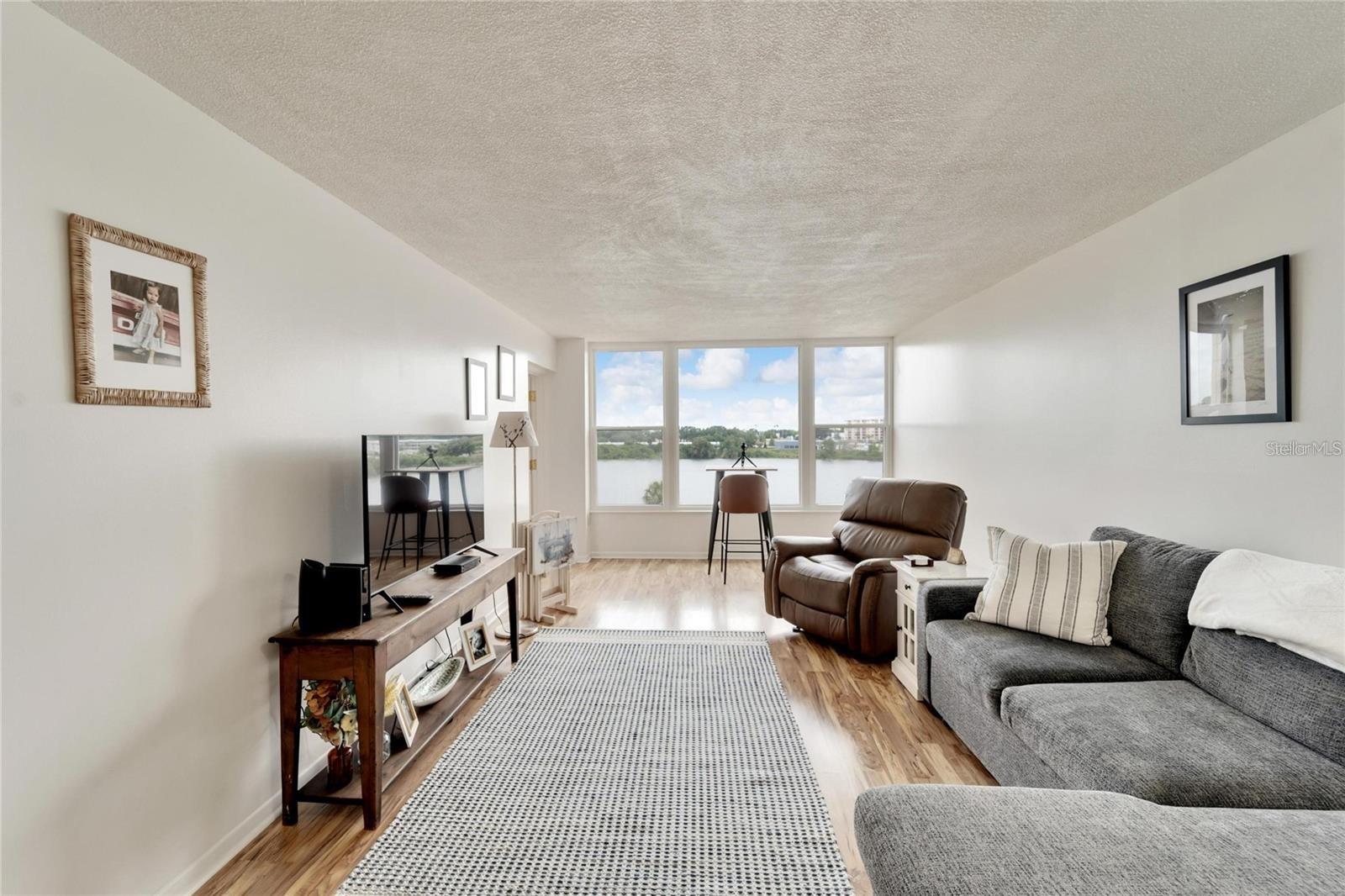 SPRING LAKE TOWERS - Residential