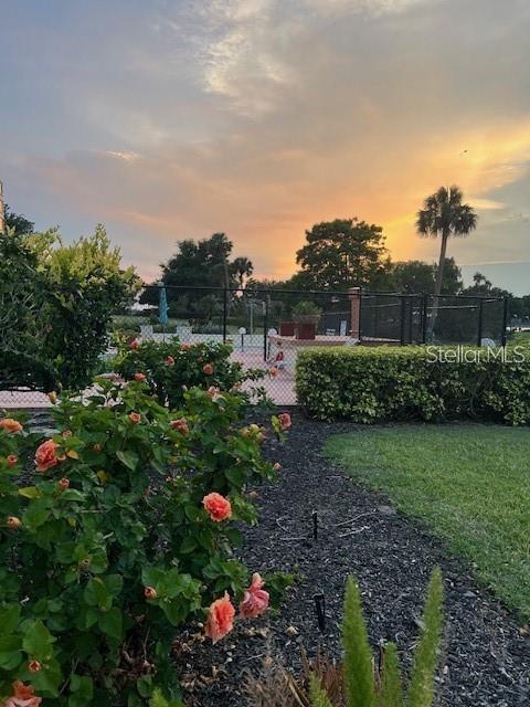 SPRING LAKE TOWERS - Residential