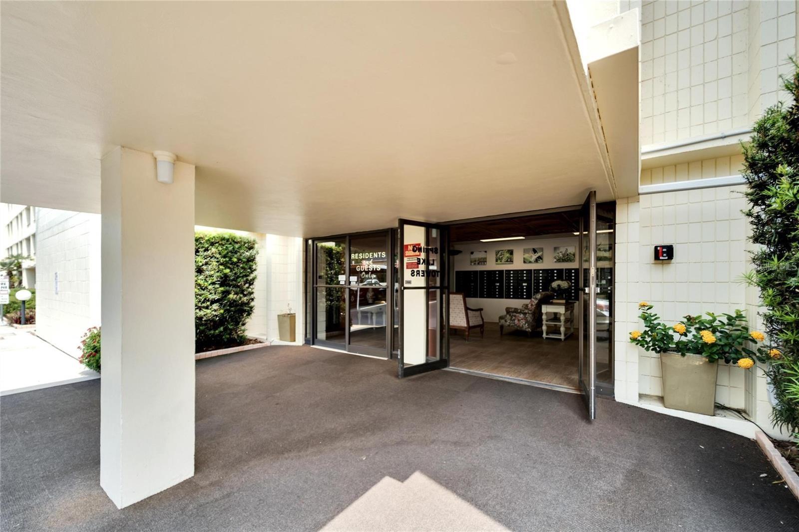 SPRING LAKE TOWERS - Residential