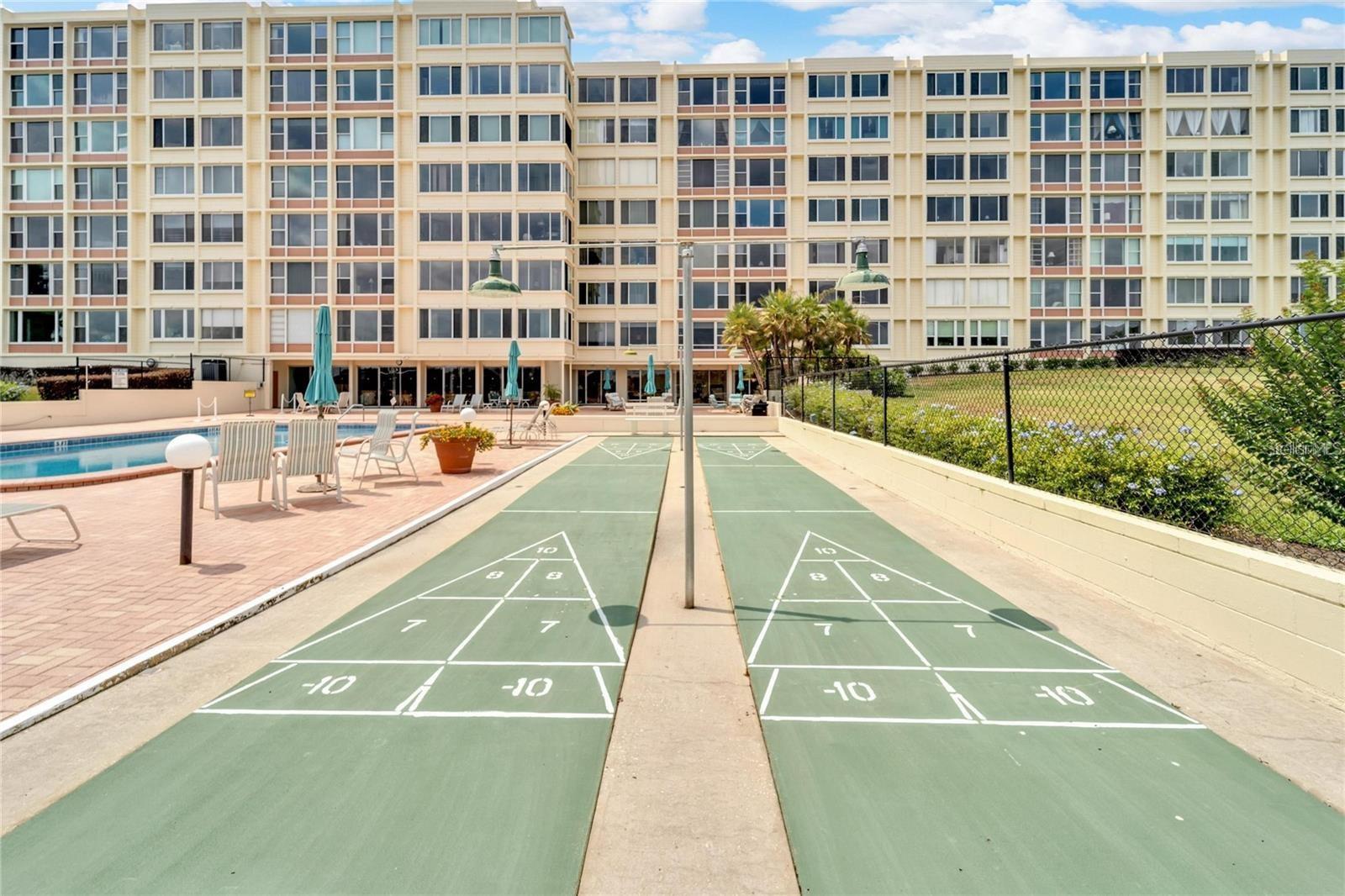 SPRING LAKE TOWERS - Residential