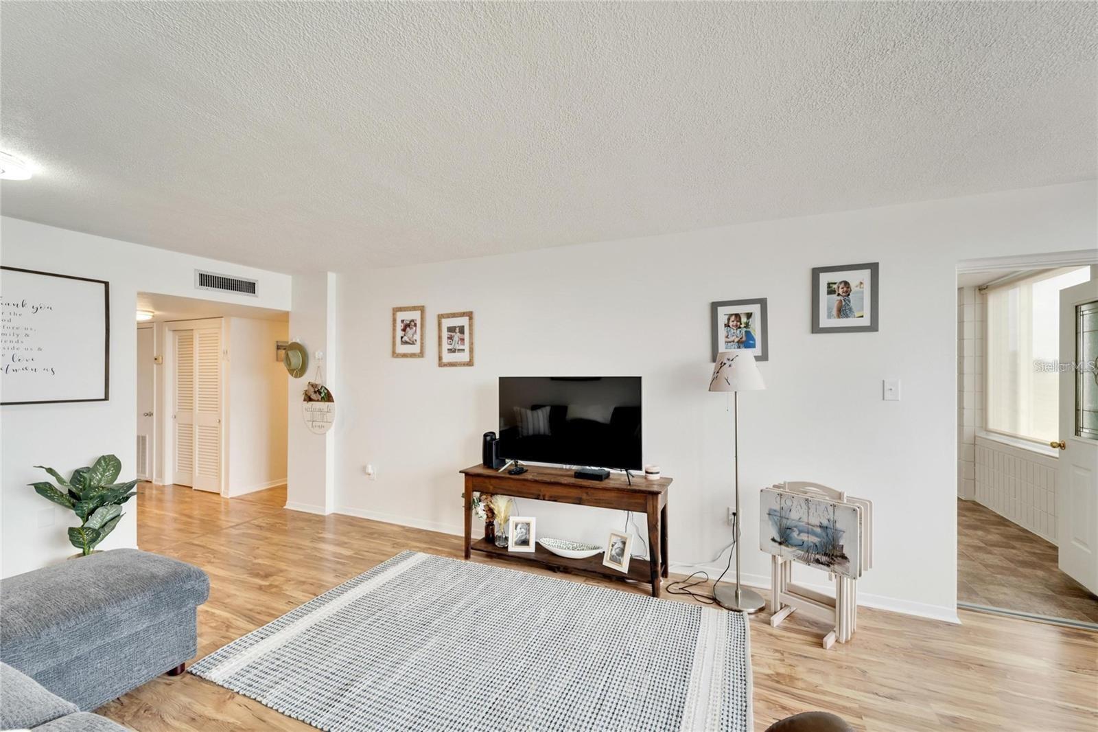 SPRING LAKE TOWERS - Residential