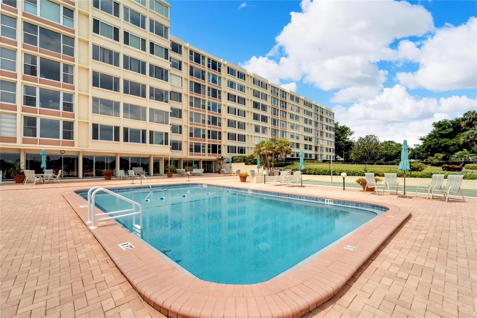 SPRING LAKE TOWERS - Residential