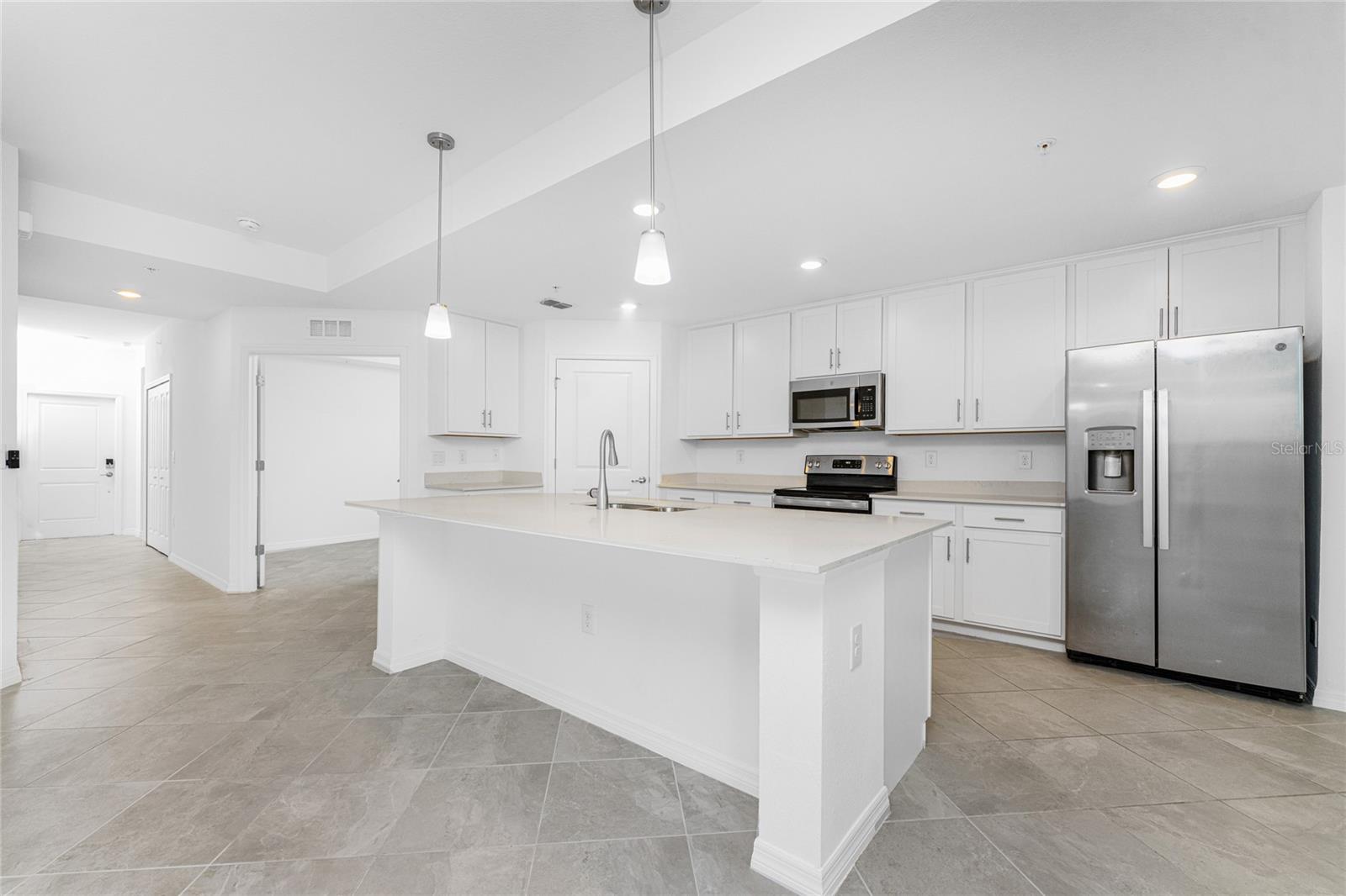 WELLEN PARK GOLF AND COUNTRY CLUB - Residential