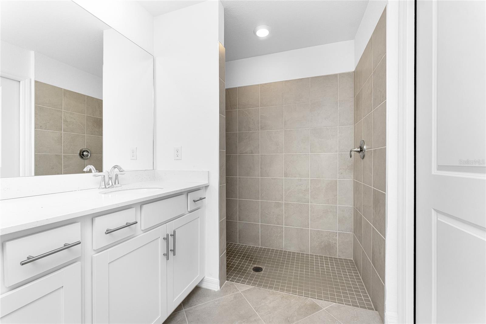 WELLEN PARK GOLF AND COUNTRY CLUB - Residential