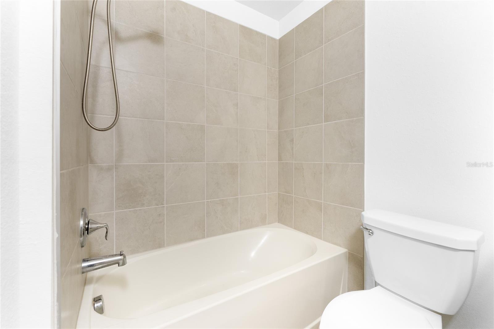 WELLEN PARK GOLF AND COUNTRY CLUB - Residential