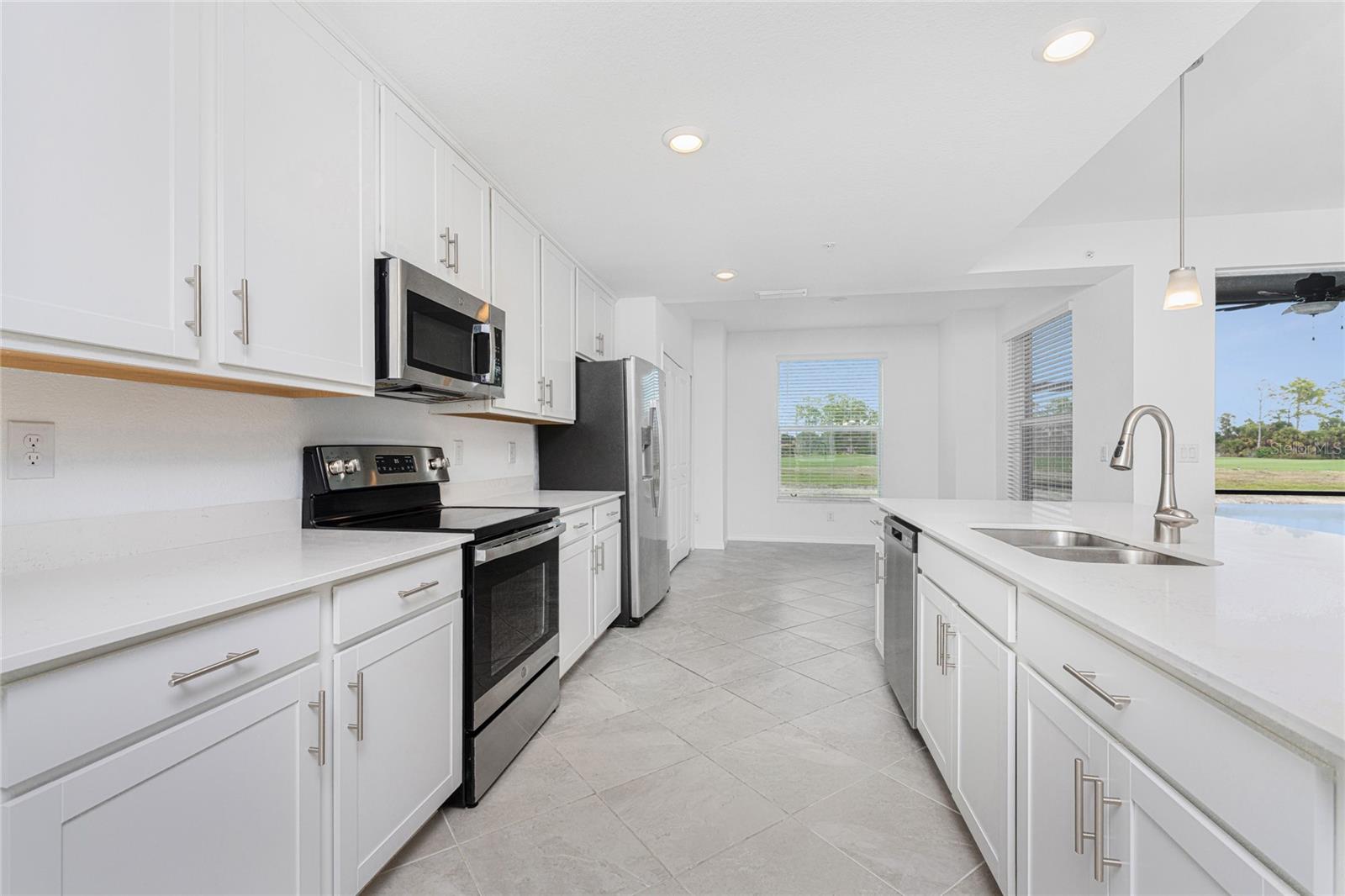 WELLEN PARK GOLF AND COUNTRY CLUB - Residential