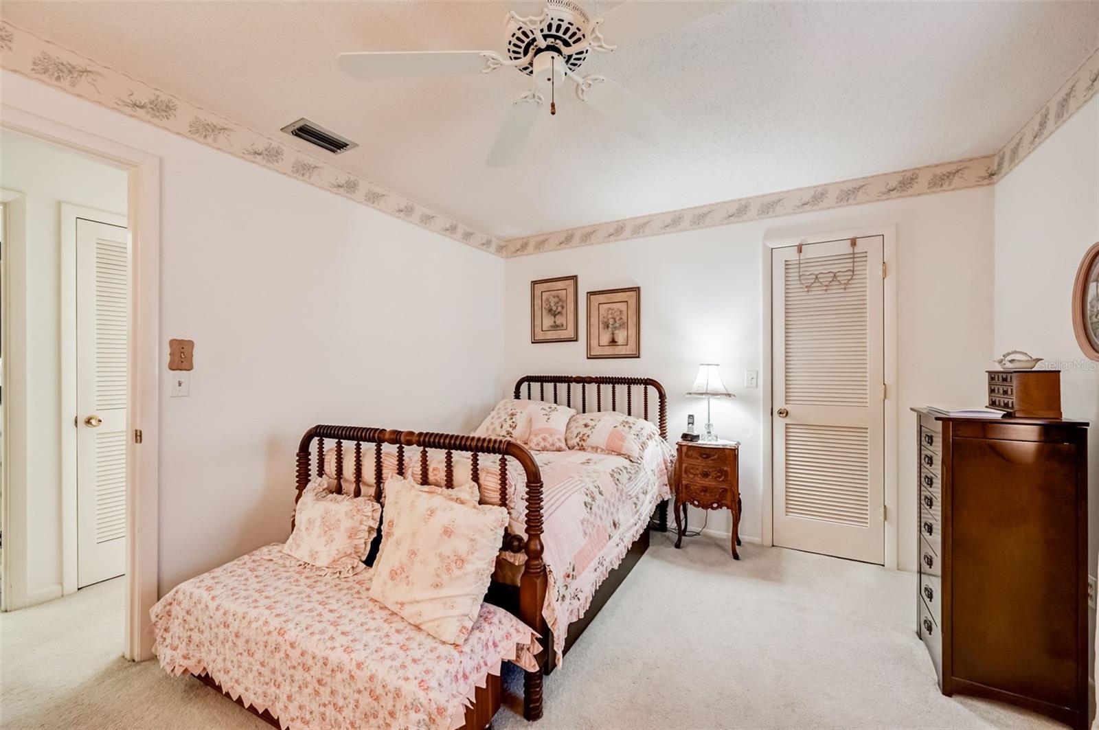 COUNTRY CLUB OF SARASOTA THE - Residential