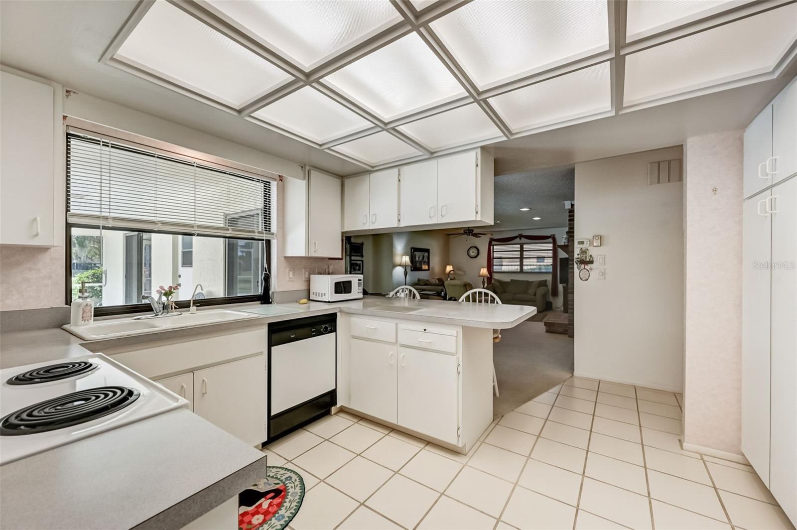 COUNTRY CLUB OF SARASOTA THE - Residential