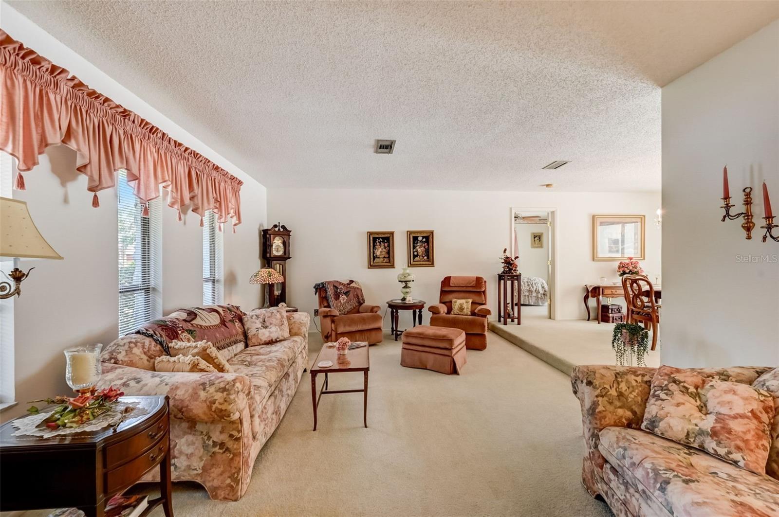 COUNTRY CLUB OF SARASOTA THE - Residential