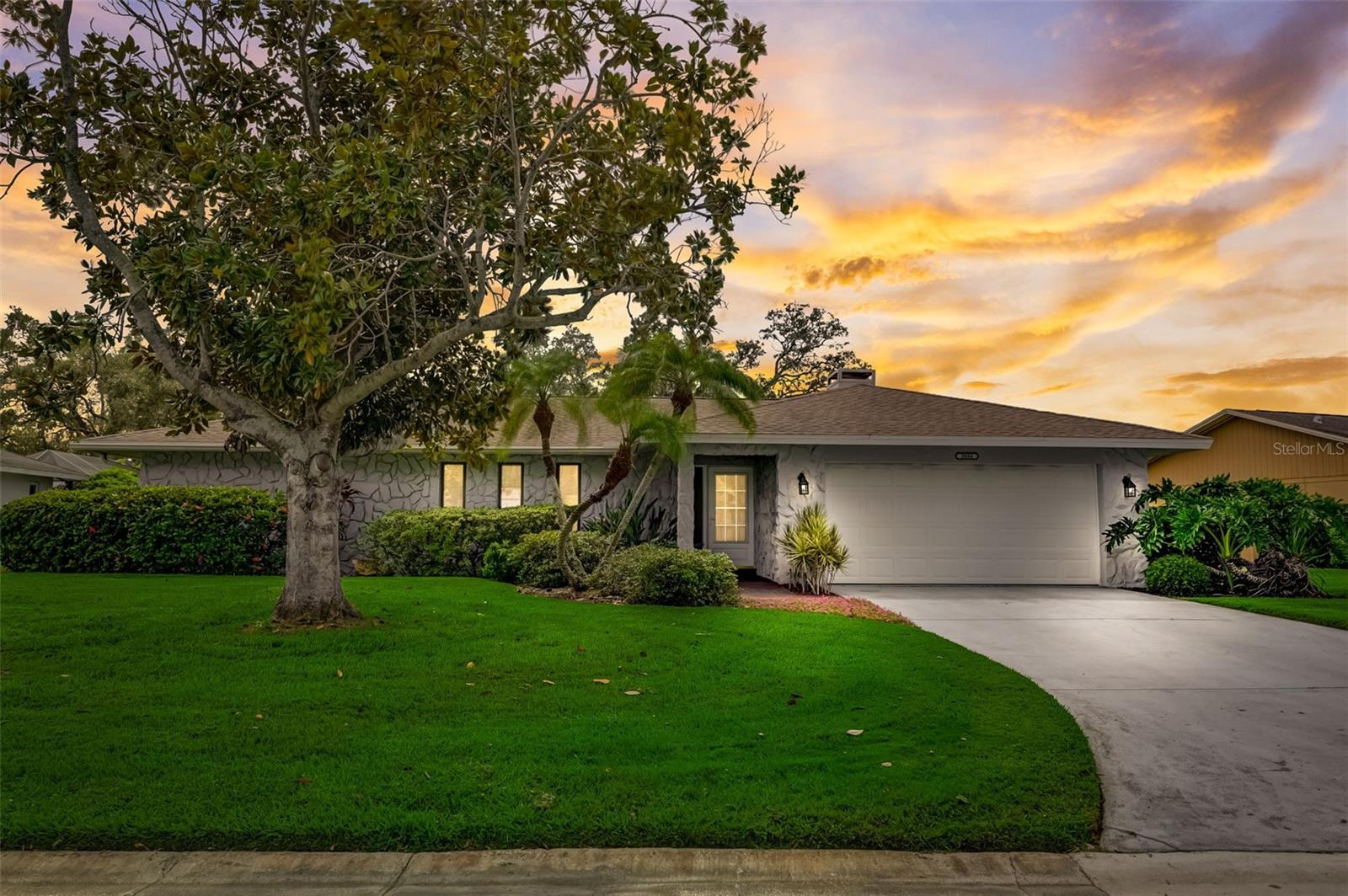 COUNTRY CLUB OF SARASOTA THE - Residential