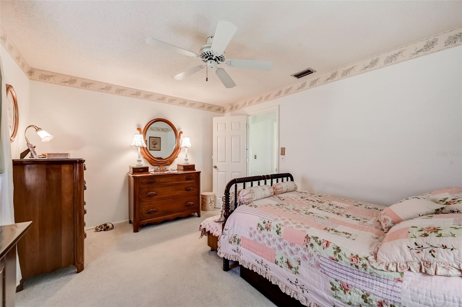 COUNTRY CLUB OF SARASOTA THE - Residential