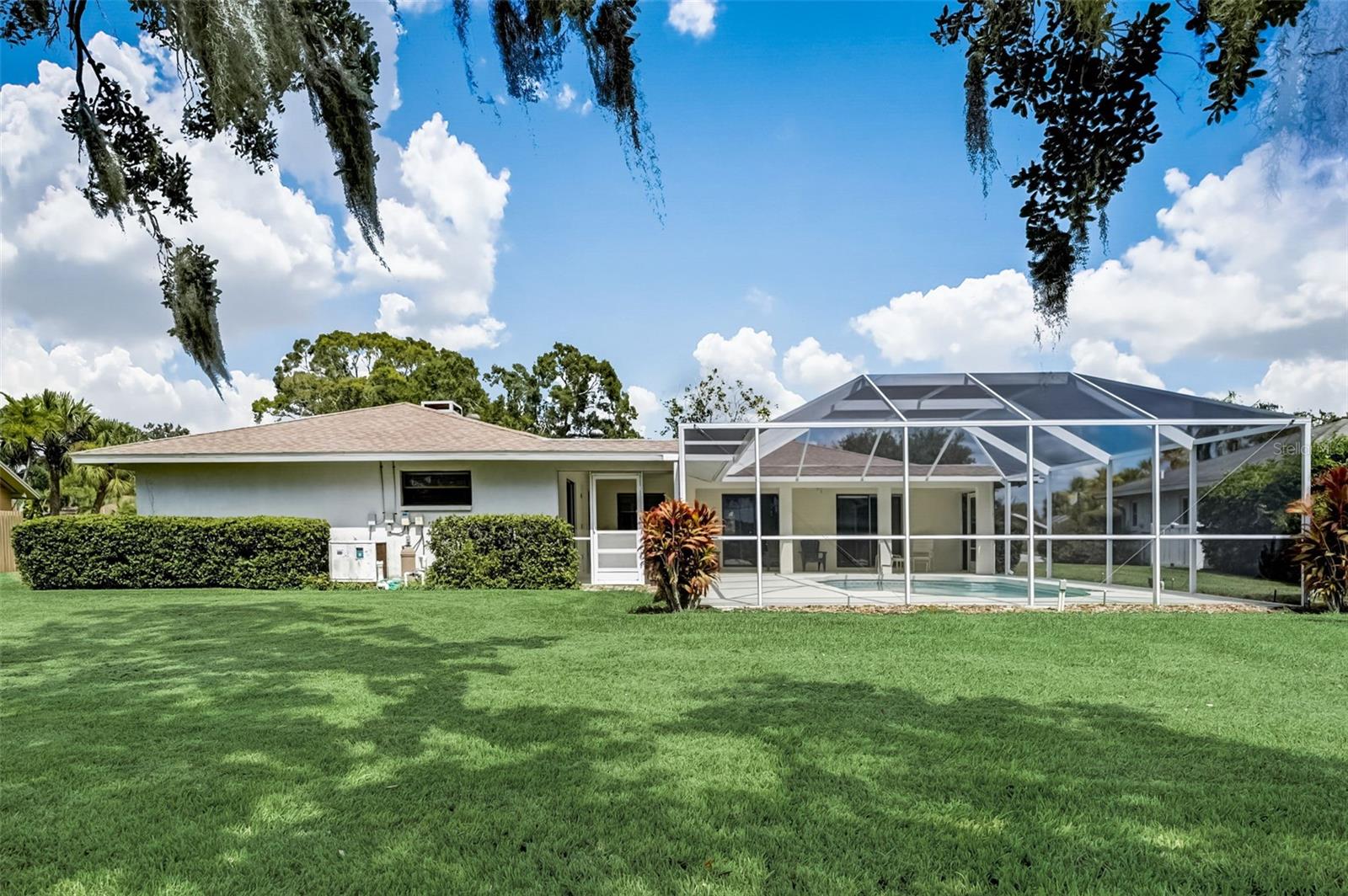COUNTRY CLUB OF SARASOTA THE - Residential