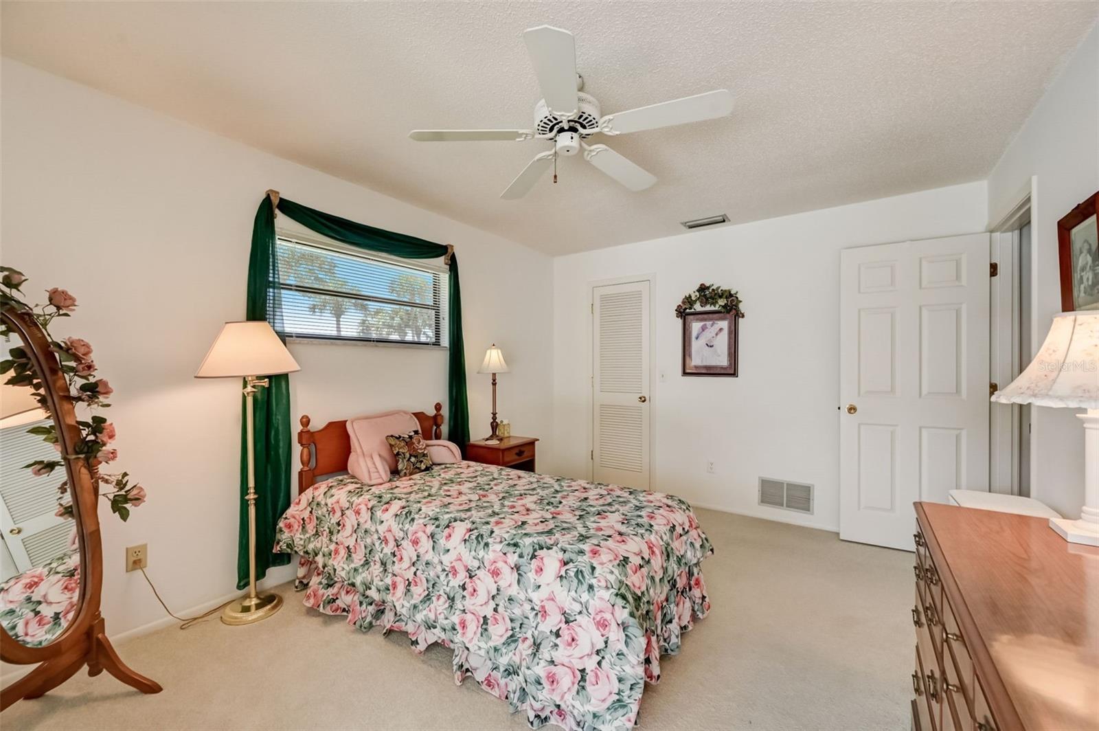 COUNTRY CLUB OF SARASOTA THE - Residential