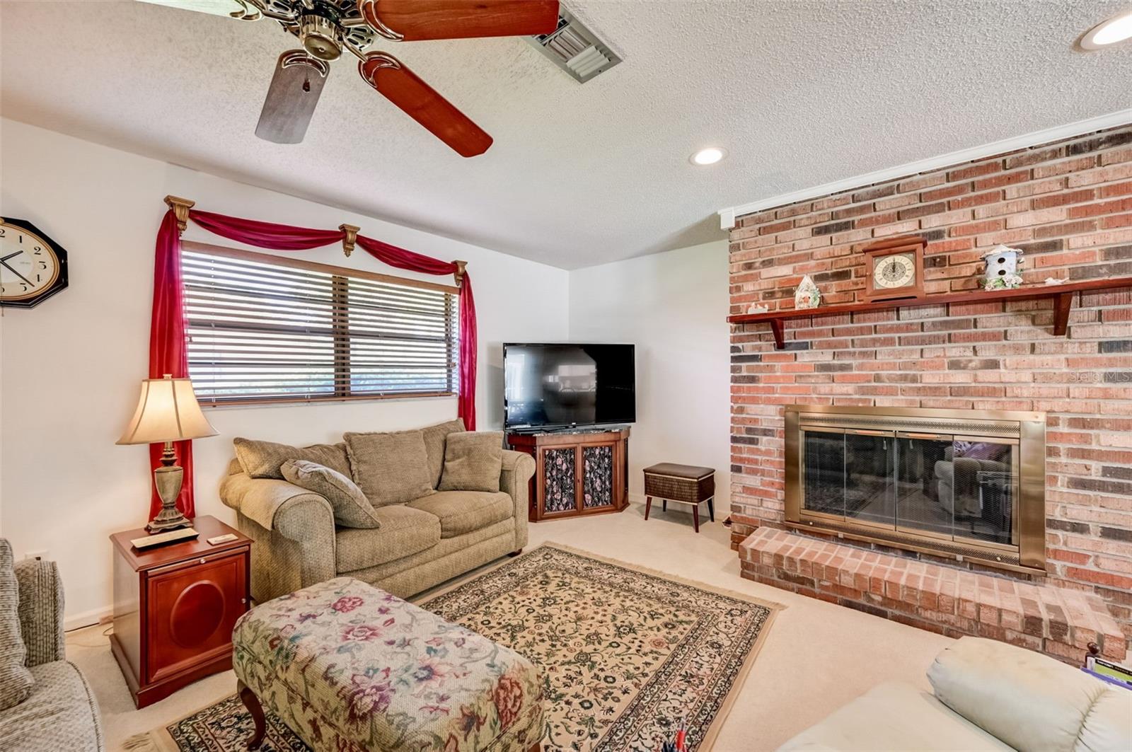 COUNTRY CLUB OF SARASOTA THE - Residential