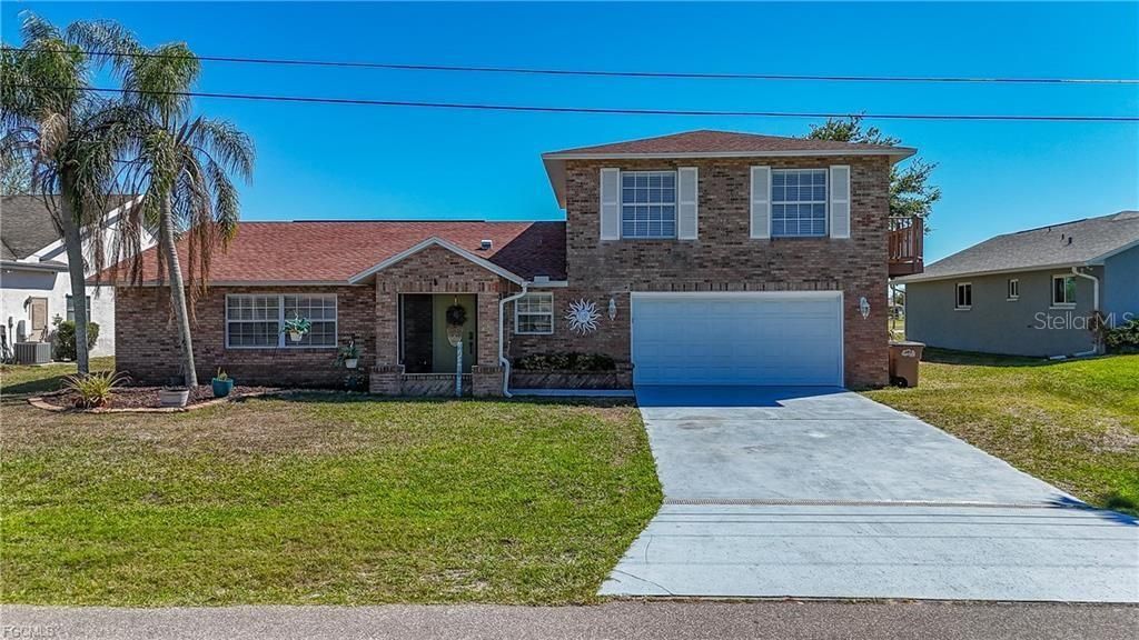 Photo of 238 SE 9th Terrace, Cape Coral, FL 33990 (MLS # C7523727)