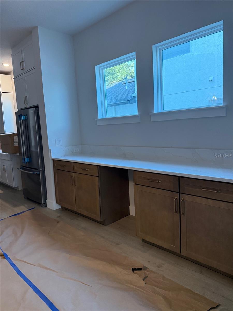 3711 W DE LEON STREET