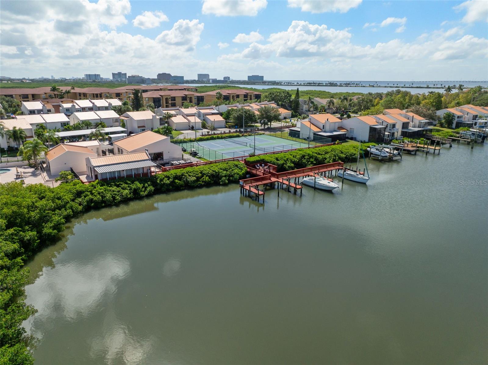 SPINNAKER COVE PH I SEC C BLD - Residential