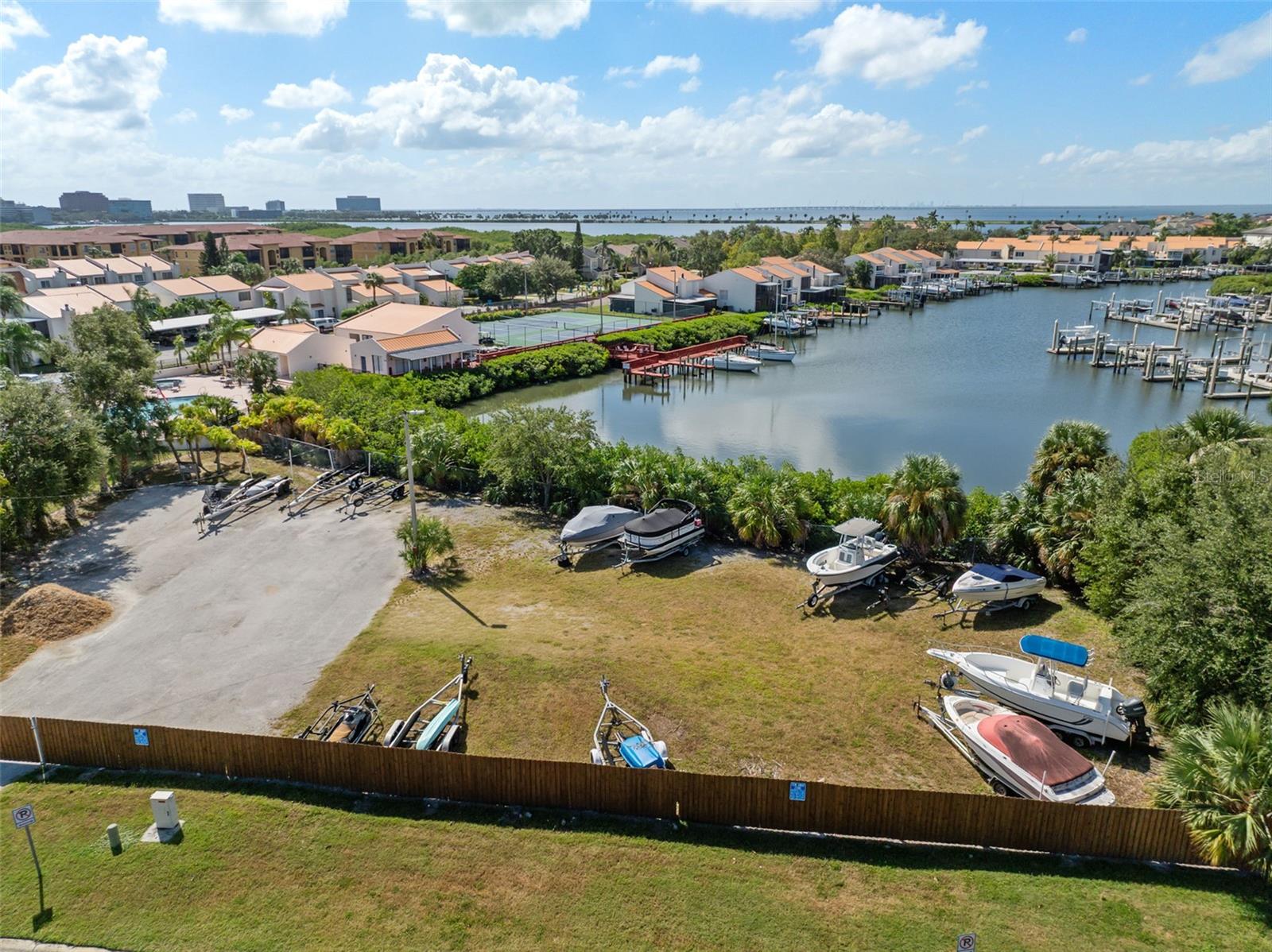 SPINNAKER COVE PH I SEC C BLD - Residential