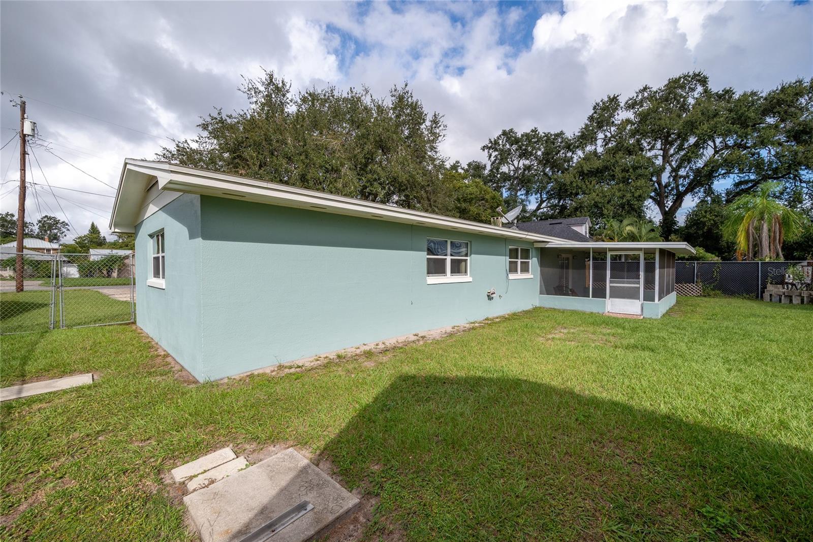 BELLE ISLE ESTATES - Residential