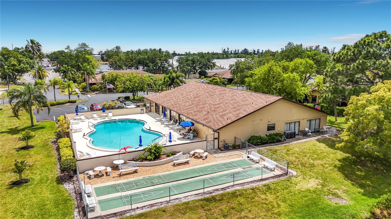 HERITAGE VILLAGE WEST - Residential