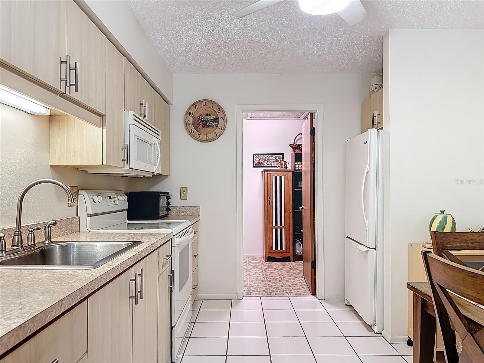 HERITAGE VILLAGE WEST - Residential