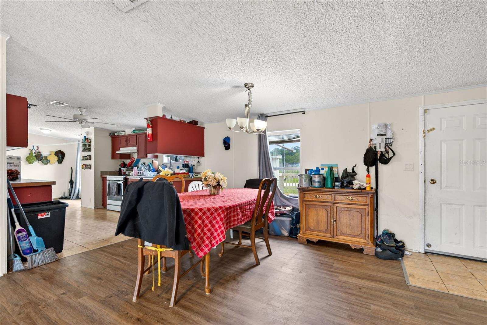 BELLEVIEW HILLS ESTATE - Residential