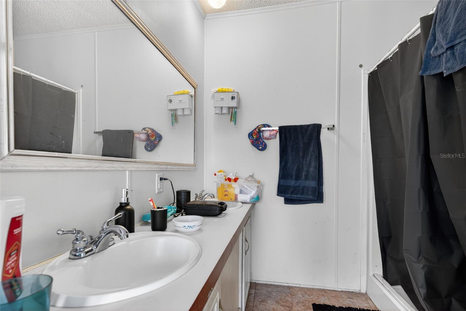 BELLEVIEW HILLS ESTATE - Residential