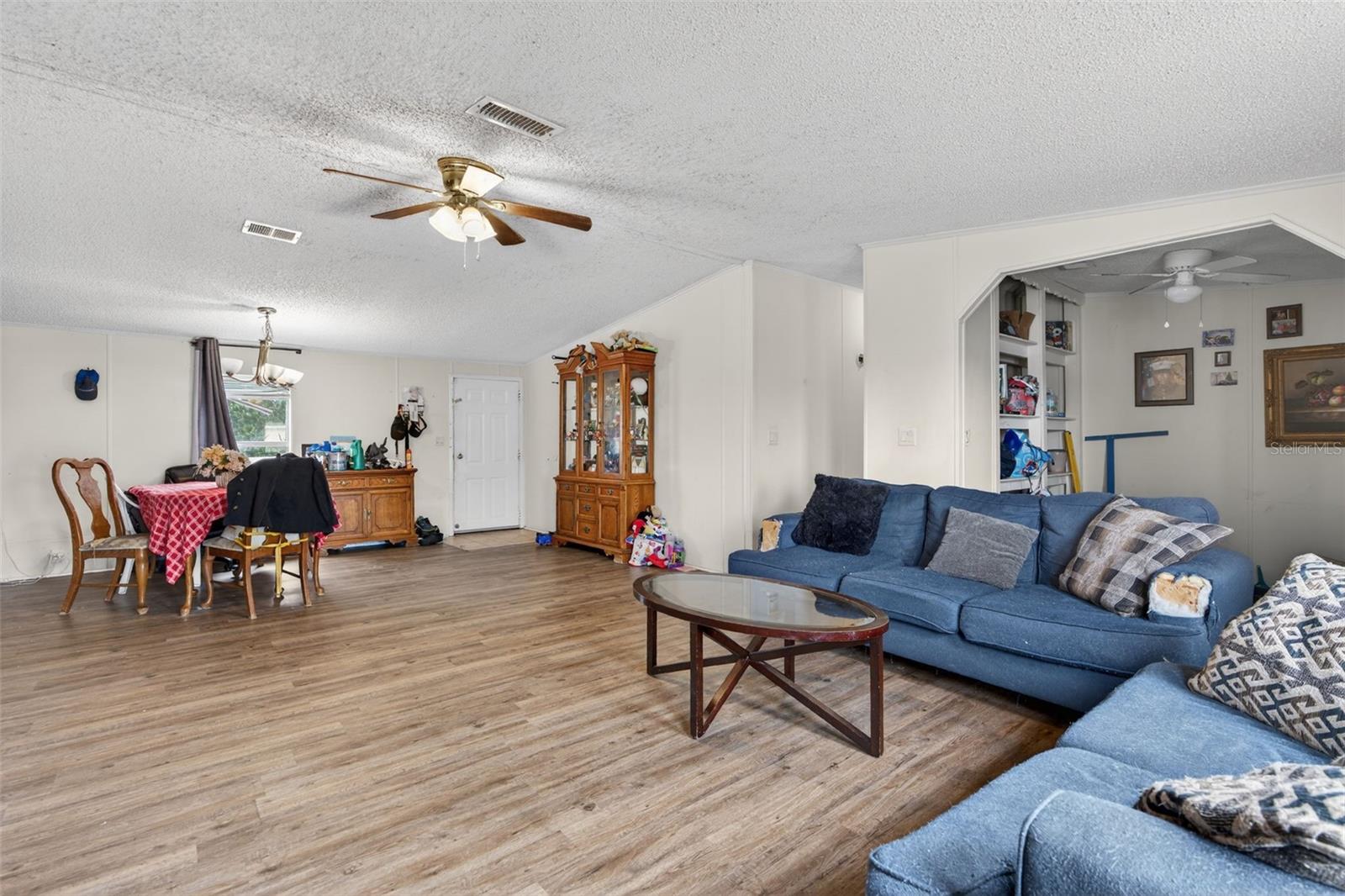 BELLEVIEW HILLS ESTATE - Residential