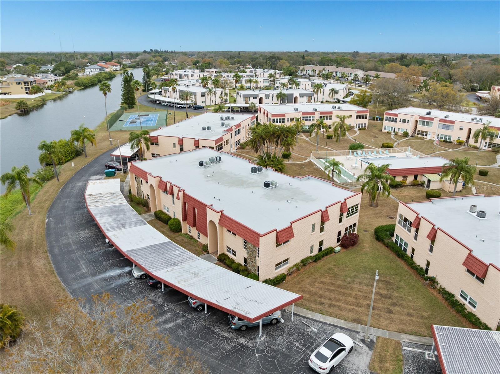 GARDENS THE CONDO - Residential