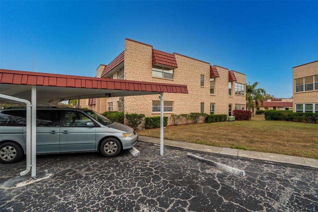 Photo of 116 Dogwood Circle #116, Seminole, FL 33777 (MLS # TB8478025)