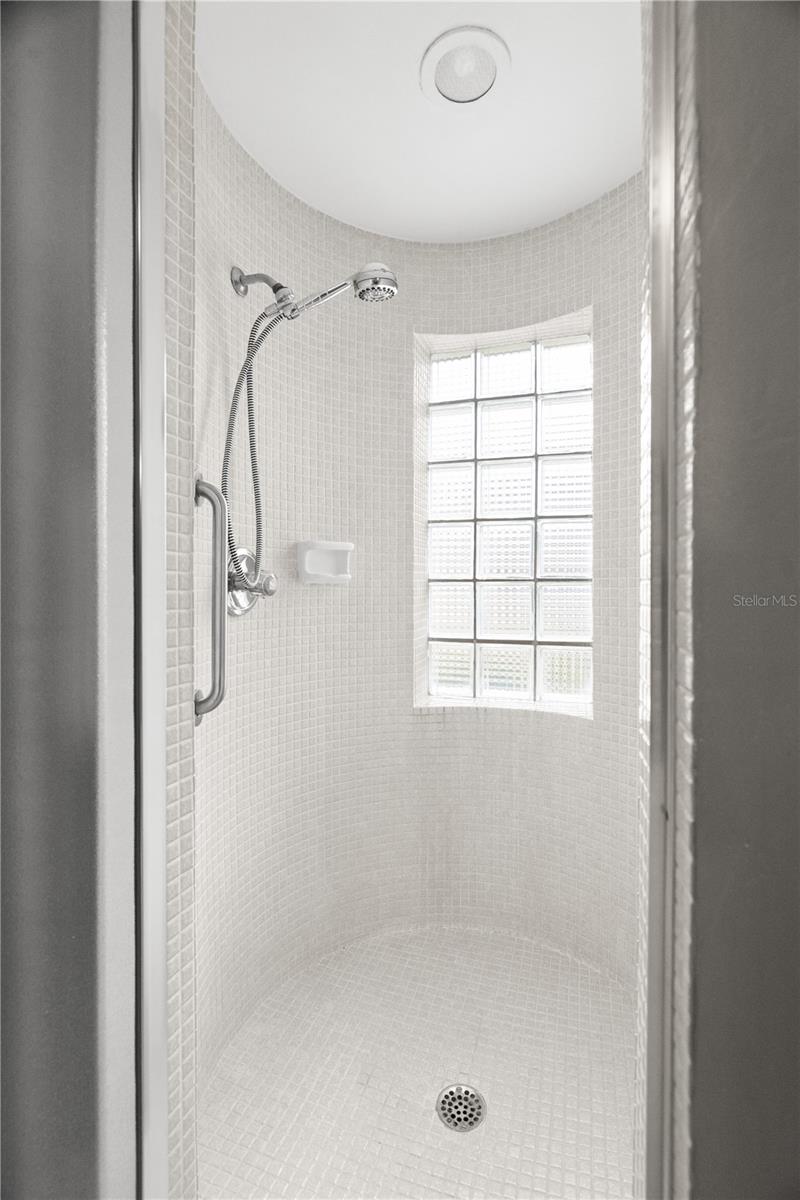 GARDENS THE CONDO - Residential