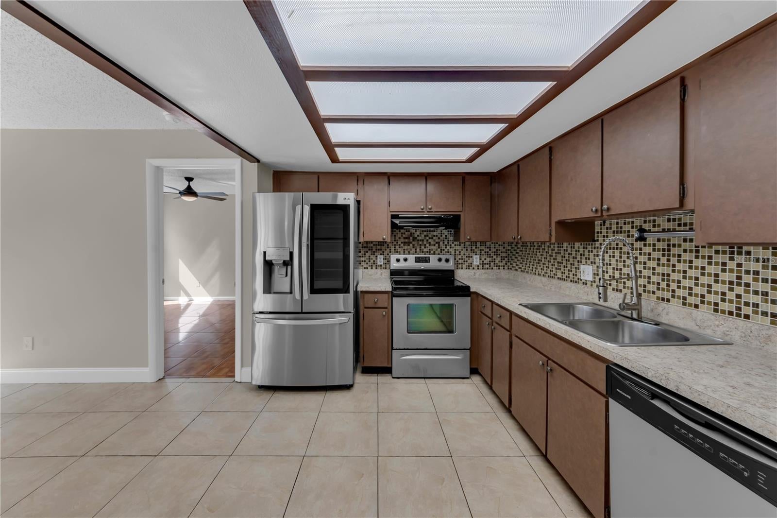 9602 HIDDEN OAKS CIRCLE