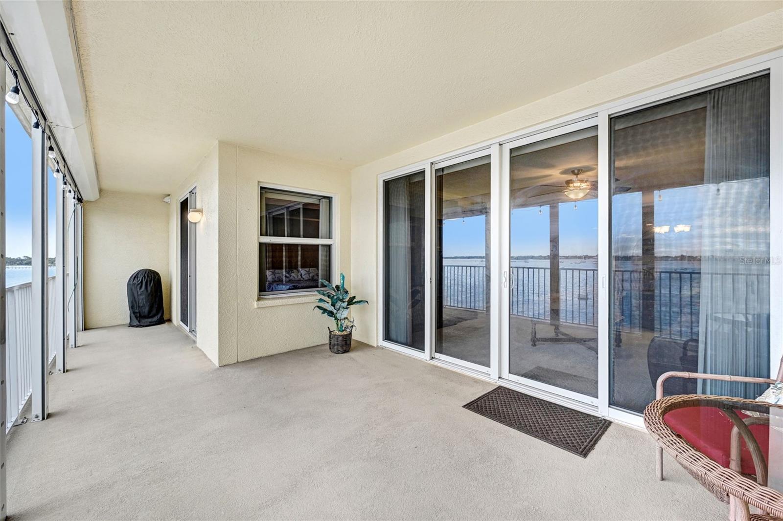 ISLAND POINTE CONDO - Residential