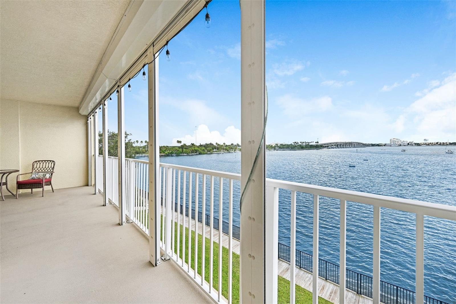 ISLAND POINTE CONDO - Residential