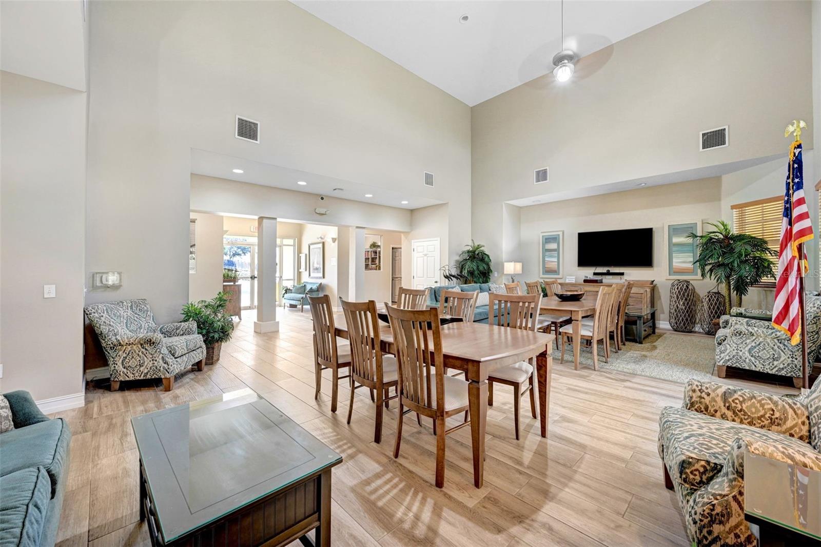 ISLAND POINTE CONDO - Residential