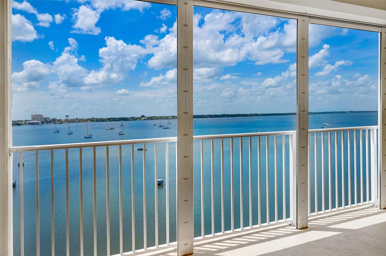 ISLAND POINTE CONDO - Residential