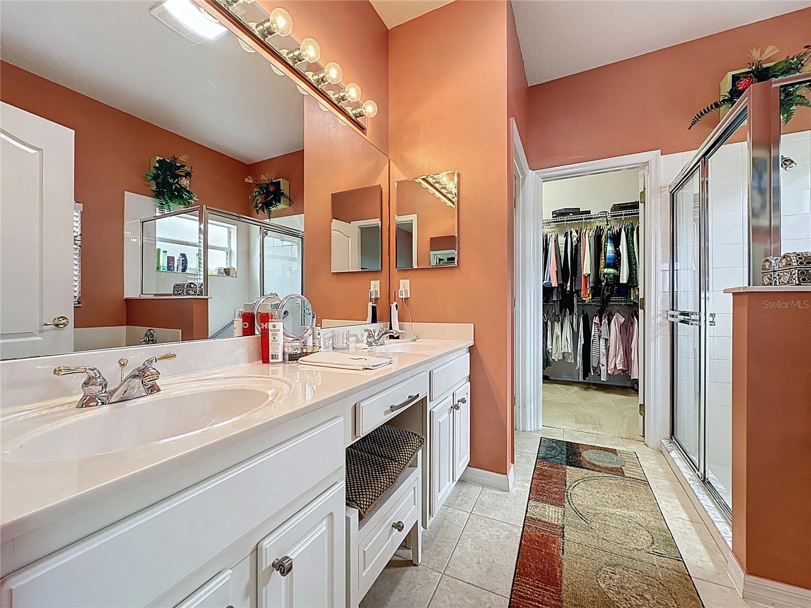 KINGS RIDGE - Residential