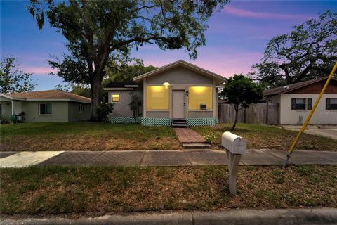 A home in LARGO