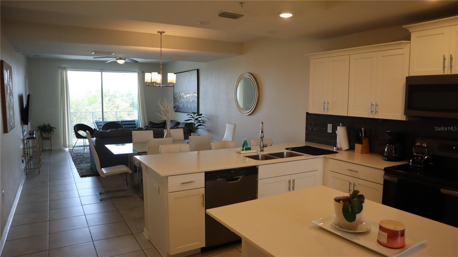 THE TERRACES AT STOREY LAKE CONDO 1 PH 4 - Residential
