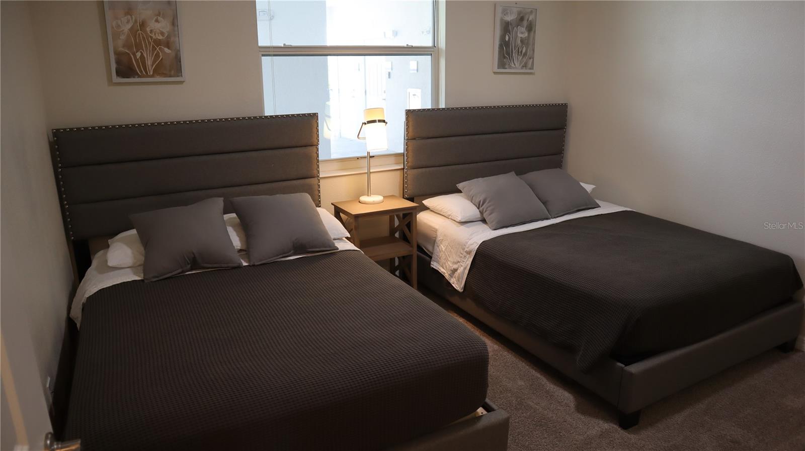 THE TERRACES AT STOREY LAKE CONDO 1 PH 4 - Residential