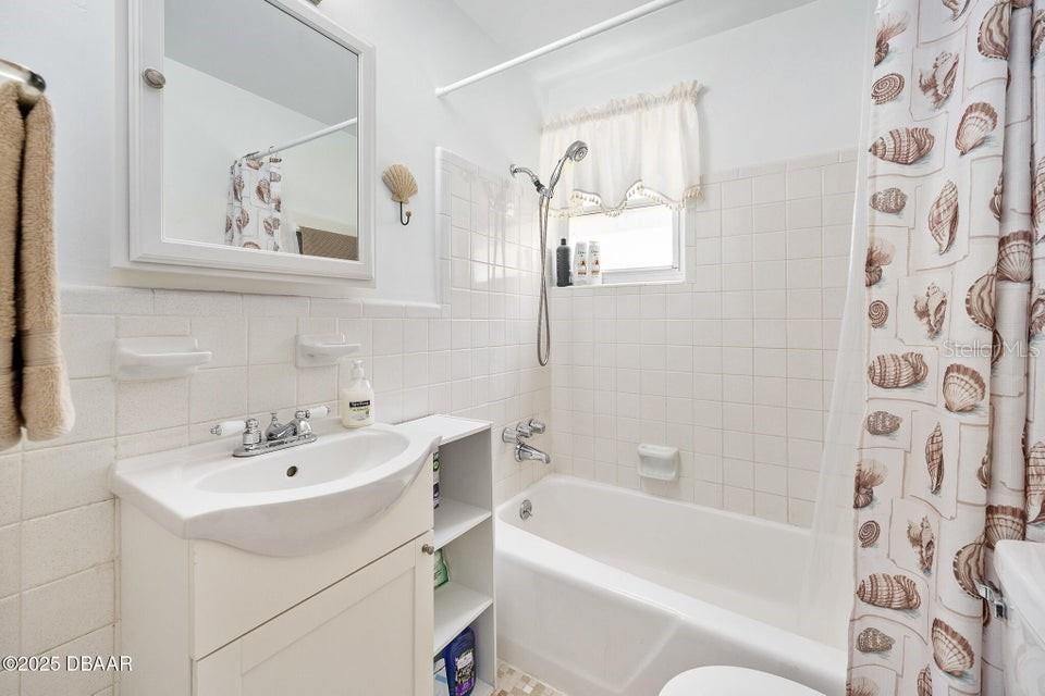 EAST DAYTONA - Residential