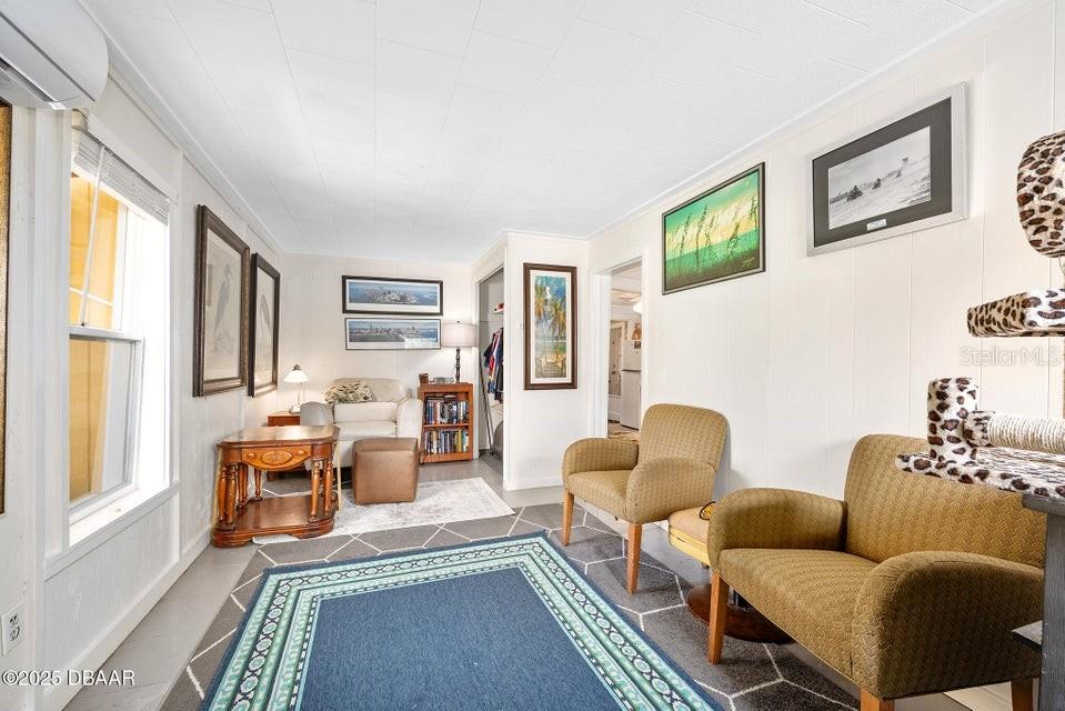 EAST DAYTONA - Residential