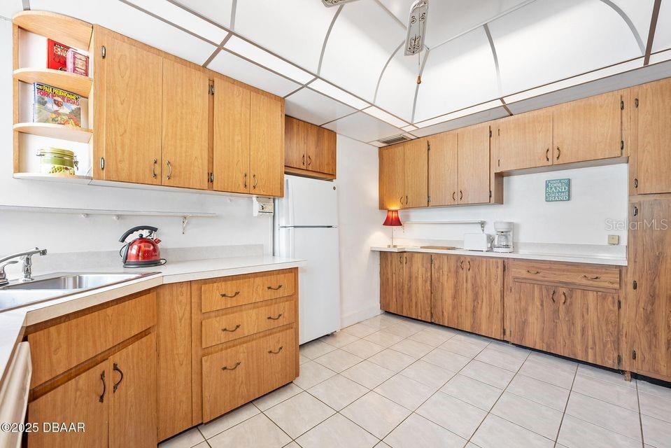 EAST DAYTONA - Residential