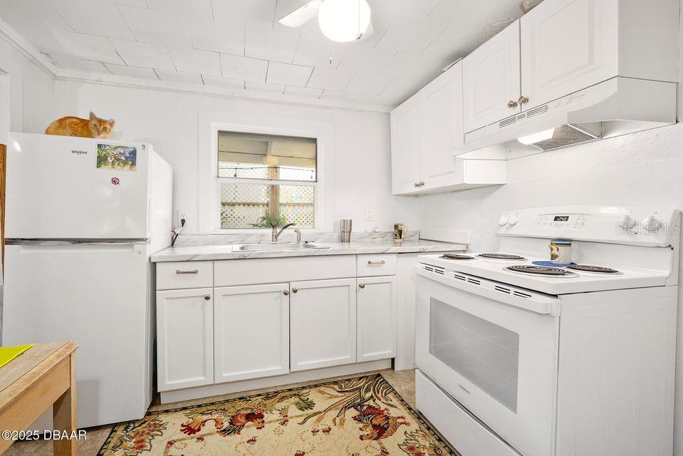 EAST DAYTONA - Residential